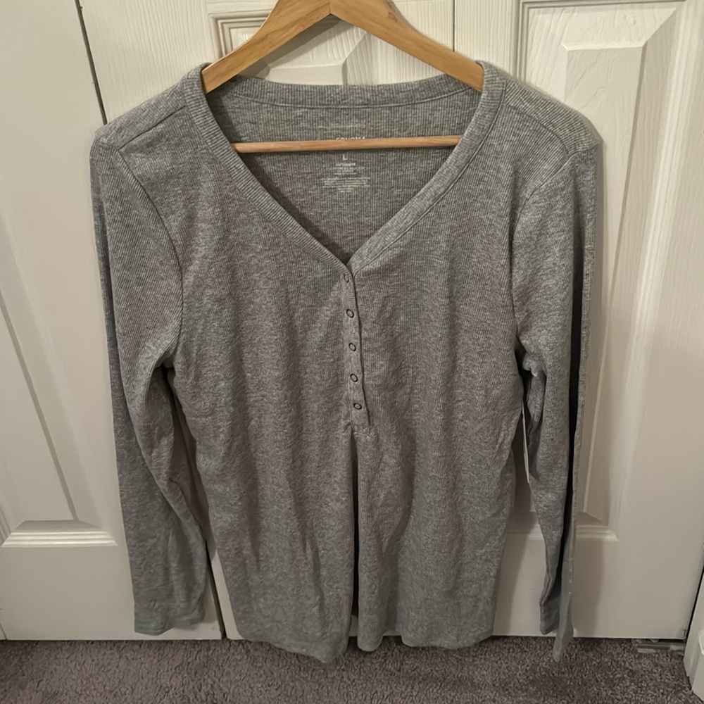 NWT maternity top